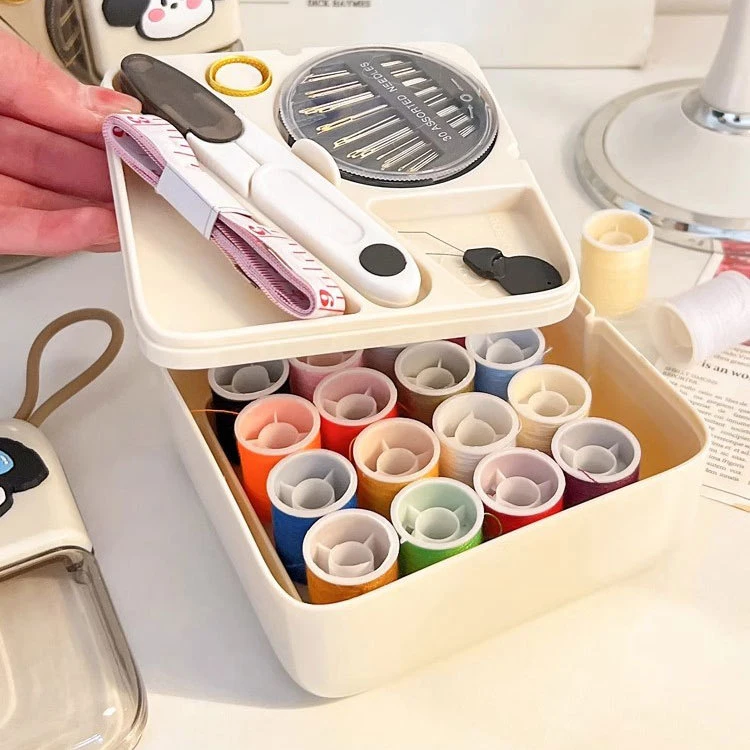 Wholesale Mini Travel Sewing Kit Hot Style Multi-Piece Home Needle Thread Combination Set Knitting Wedding Gifts Custom Plastic