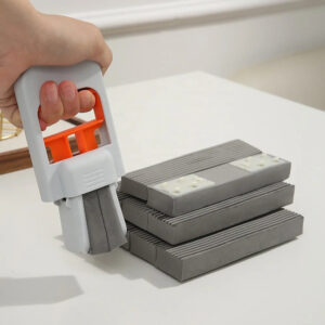 Handheld Mini Mop for Easy Desktop Cleaning