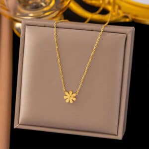 Women's Sunflower Daisy Necklace - Elegant Beach Jewelry