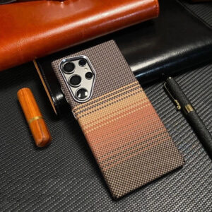 Samsung Galaxy Carbon Fiber Magnetic Case with Lens Protector