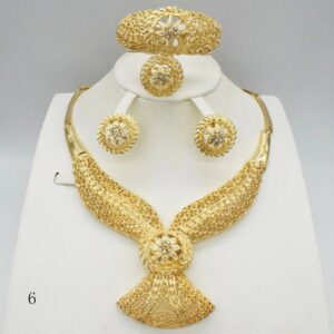 18k Gold Bridal Jewelry Set: Necklace & Earrings